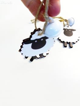 Geschenkanhänger Schaf mit Glocke